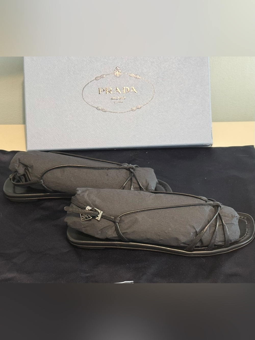 Prada Black Strappy Flat Sandals Size 39 Brand New in Box - Picture 3 of 6
